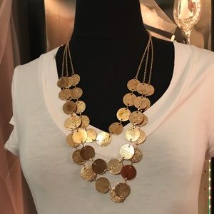 Gold - BRAND NEW 🌟-Statement Necklace